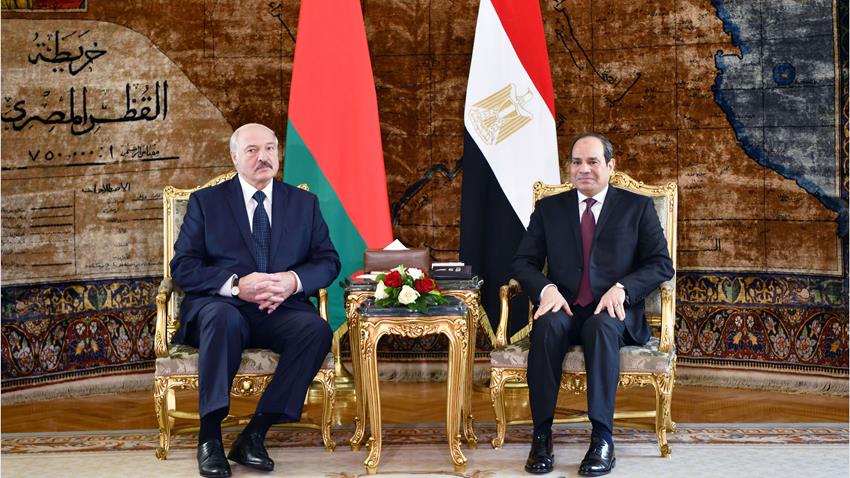الرئيس عبد الفتاح السيسي يعرب عن سعادته بلقاء الرئيس البلاروسي