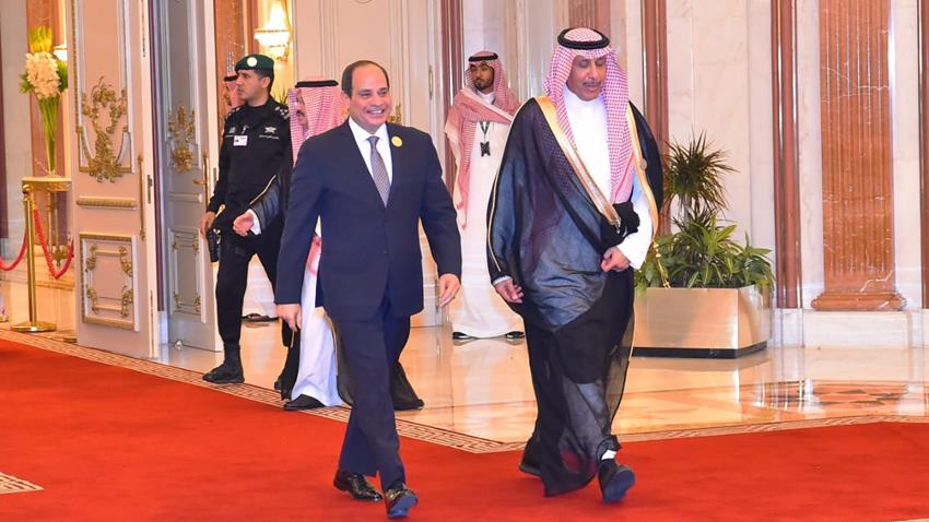 القمة العربية الطارئة
