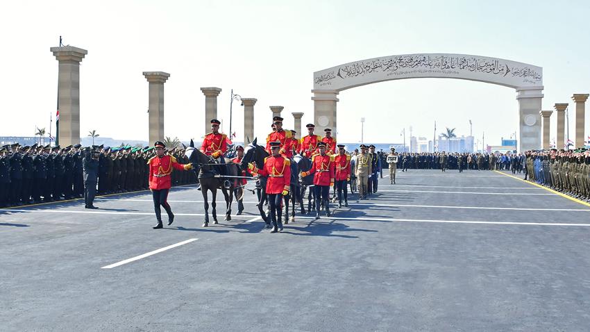 الرئيس عبد الفتاح السيسي يتقدم يتقدم الجنازة العسكرية للرئيس الأسبق حسني مبارك
