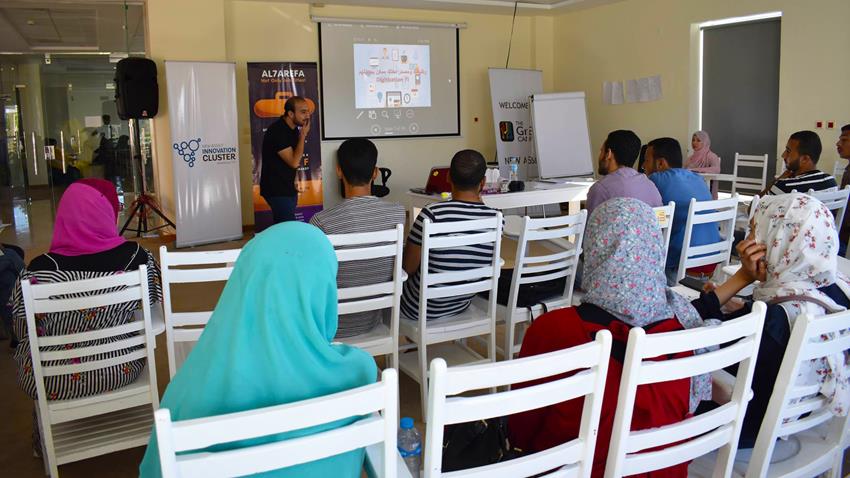 مجمع الإبداع بالمنطقة التكنولوجية بأسيوط الجديدة