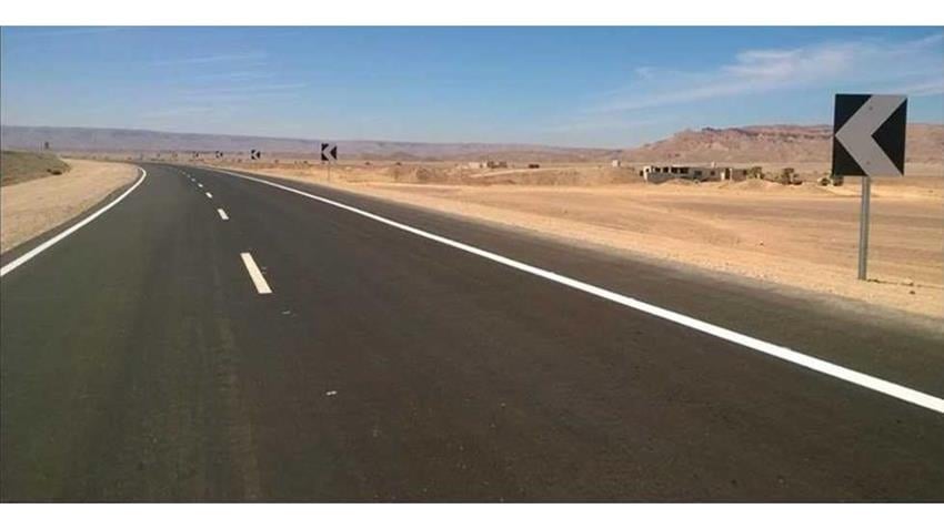 تطوير طريق سوهاج - سفاجا
