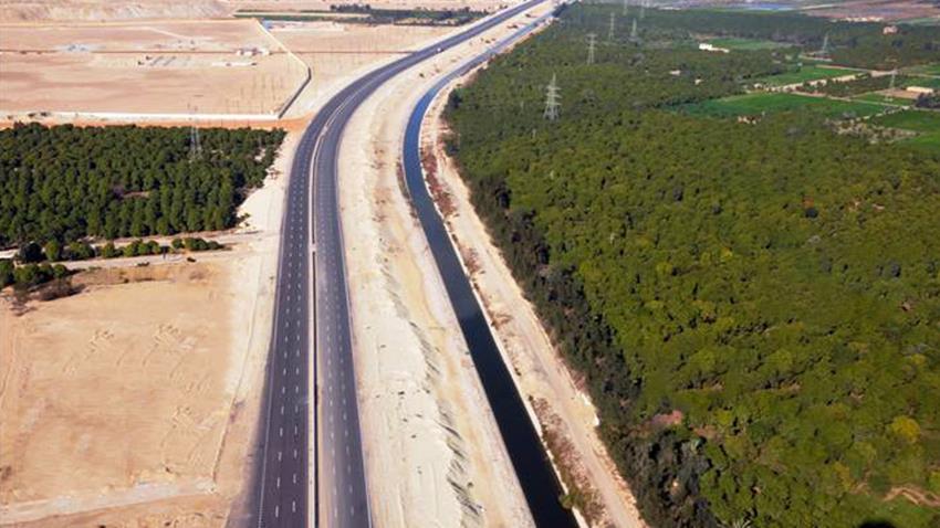 المرحلة الأولى من تطوير وتوسعة طريق شرق بور سعيد / شرم الشيخ