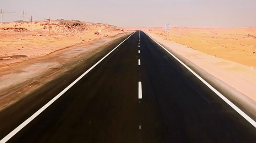 صيانه ورفع كفاءة طريق أسوان ابو سمبل