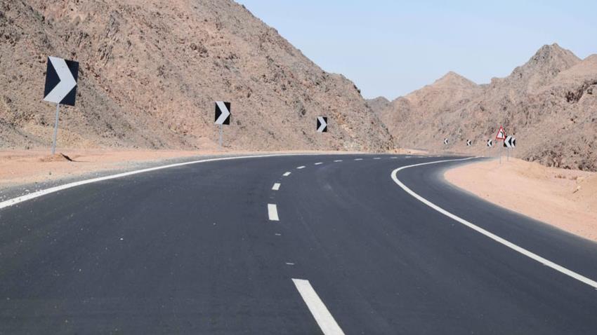 تطوير طريق قنا سفاجا