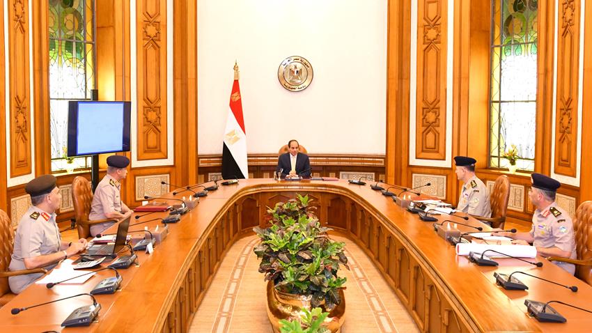 El-Sisi Meets Commander-in-Chief of the Armed Forces