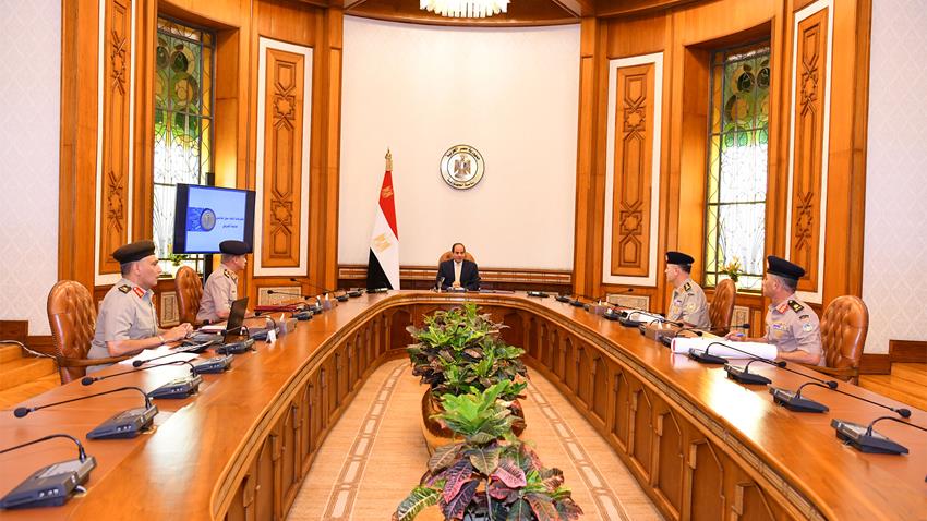 El-Sisi Meets Commander-in-Chief of the Armed Forces