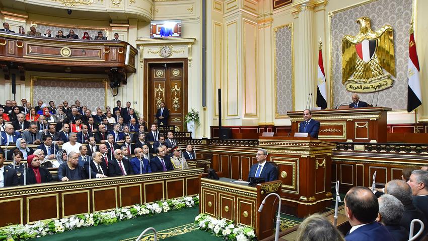 الرئيس عبد الفتاح السيسي يؤدي اليمين الدستورية لفترة رئاسية جديدة أمام مجلس النواب 2/6/2018