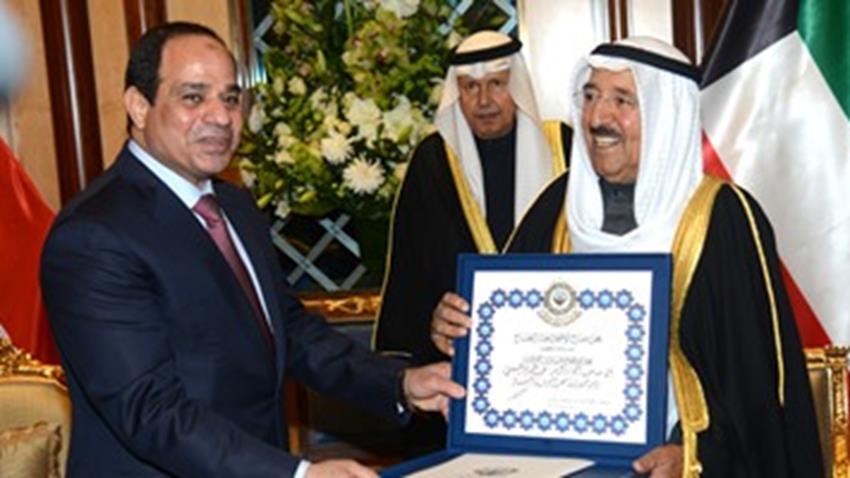 أمير الكويت يقلد الرئيس عبد الفتاح السيسي أرفع وسام كويتي