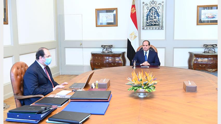 الرئيس عبد الفتاح السيسي يجتمع مع رئيس المخابرات العامة
