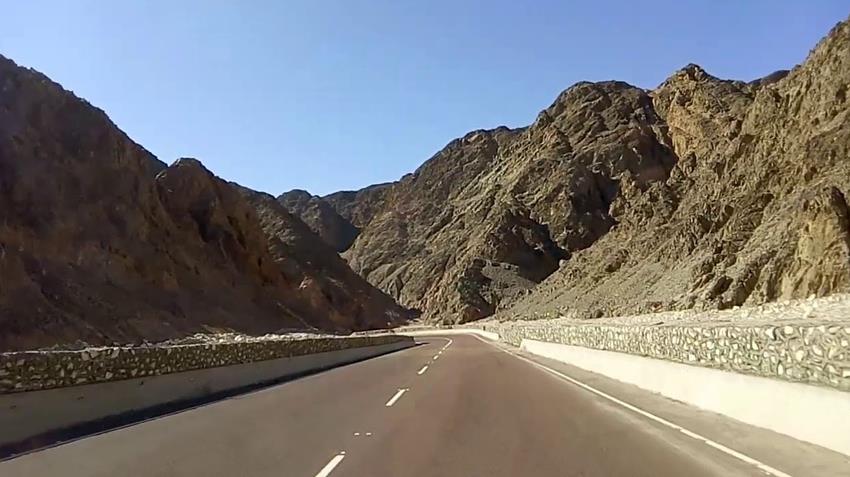 تقوية وتغطية طريق طابا / نويبع