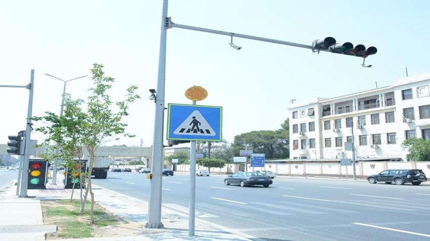 إنشاء مجموعة من الإشارات الضوئية للكباري