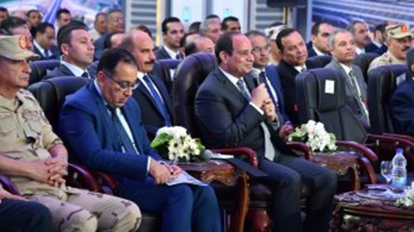 الرئيس السيسي يستمع لشرح تفصيلي حول مستشفى المنوفية العسكري