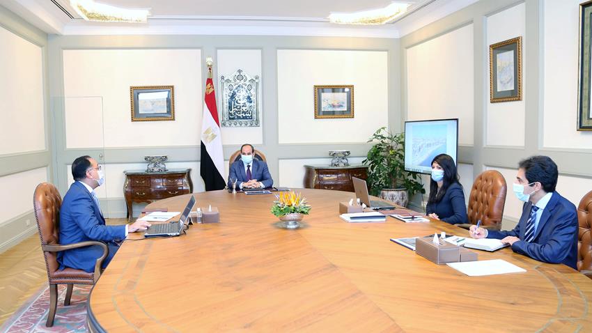 President El-Sisi Meets with PM and Minister of International Cooperation
