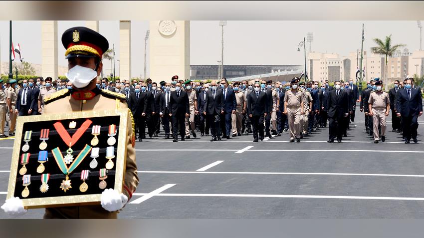 President El-Sisi Leads Lt. Gen. Mohamed El-Assar’s Military Funeral Procession