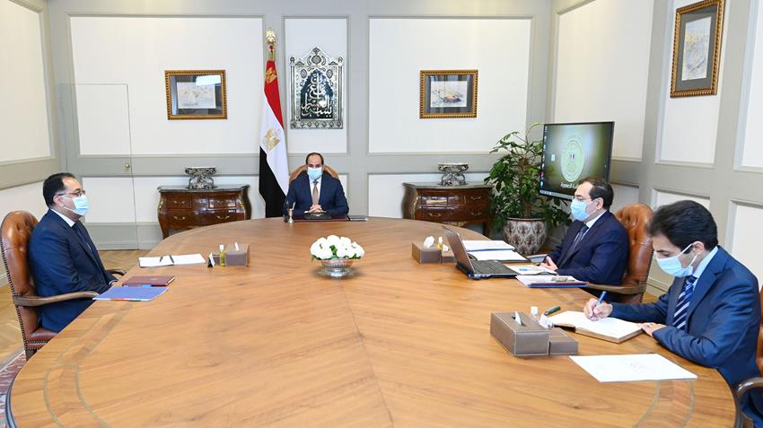 President El-Sisi Meets with PM and Minister of Petroleum