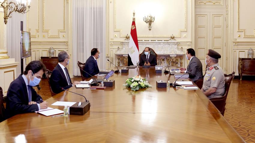 President El-Sisi Meets with PM and Some Ministers