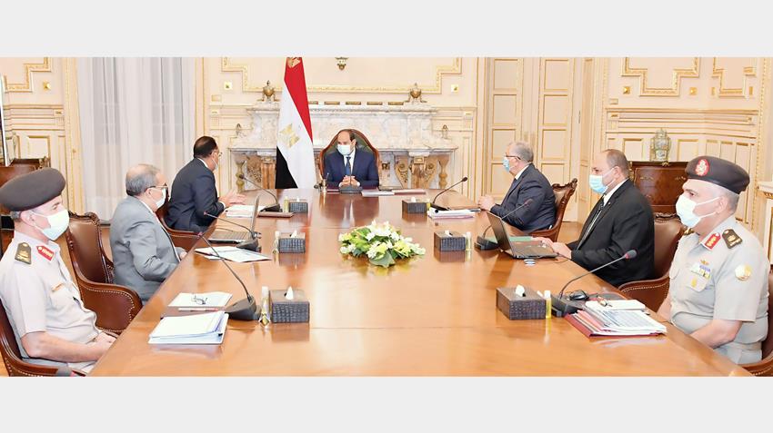 الرئيس عبد الفتاح السيسي يجتمع برئيس مجلس الوزراء وعدد من الوزراء والمسئولين 5-8-2020