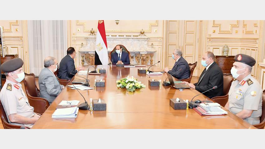 President El-Sisi Meets with PM and Some Ministers and Officials