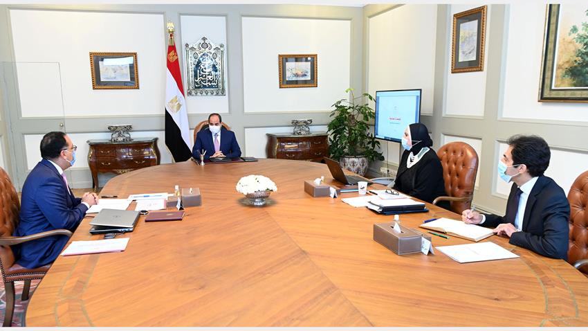 الرئيس عبد الفتاح السيسي يجتمع مع رئيس مجلس الوزراء ووزيرة التجارة والصناعة 13/8/2020
