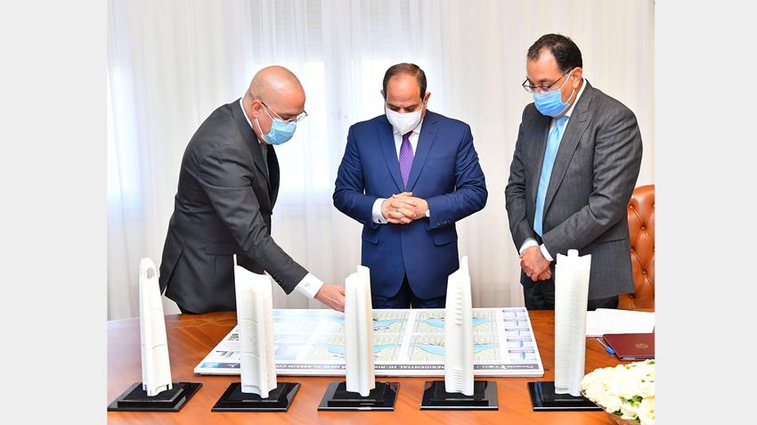 الرئيس عبد الفتاح السيسي يجتمع برئيس مجلس الوزراء ووزير الإسكان ومستشار الرئيس للتخطيط العمراني