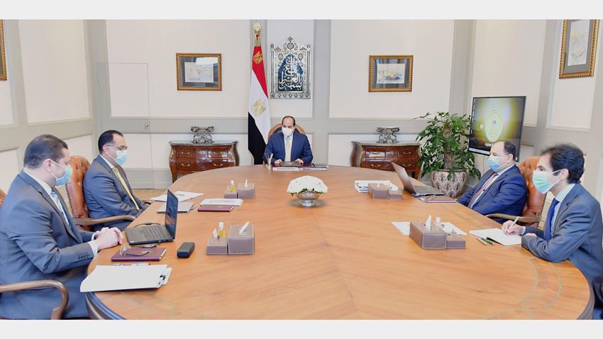 الرئيس عبد الفتاح السيسي يجتمع برئيس مجلس الوزراء ووزير المالية 6/10/2020