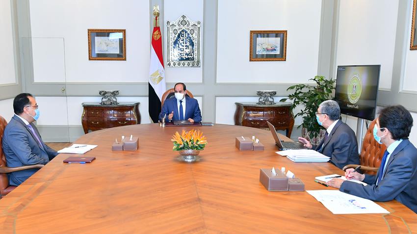 الرئيس عبد الفتاح السيسي يجتمع برئيس مجلس الوزراء ووزير الكهرباء والطاقة المتجددة 14/10/2020