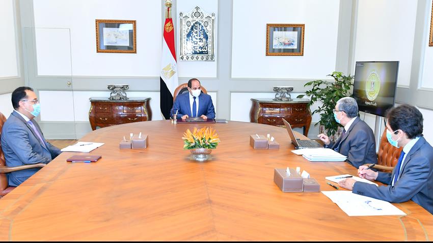 الرئيس عبد الفتاح السيسي يجتمع برئيس مجلس الوزراء ووزير الكهرباء والطاقة المتجددة 14/10/2020