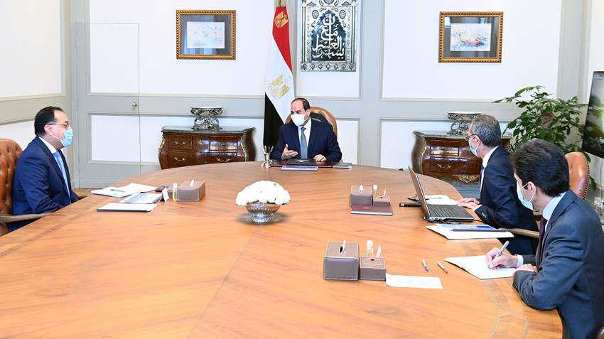 President El-Sisi Meets with PM and Minister of Communications and Information Technology