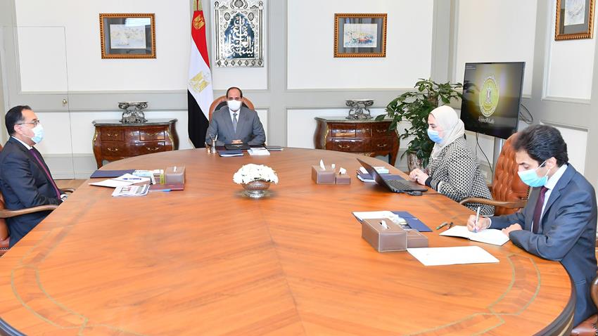 President El-Sisi Meets with Prime Minister and Minister of Social Solidarity