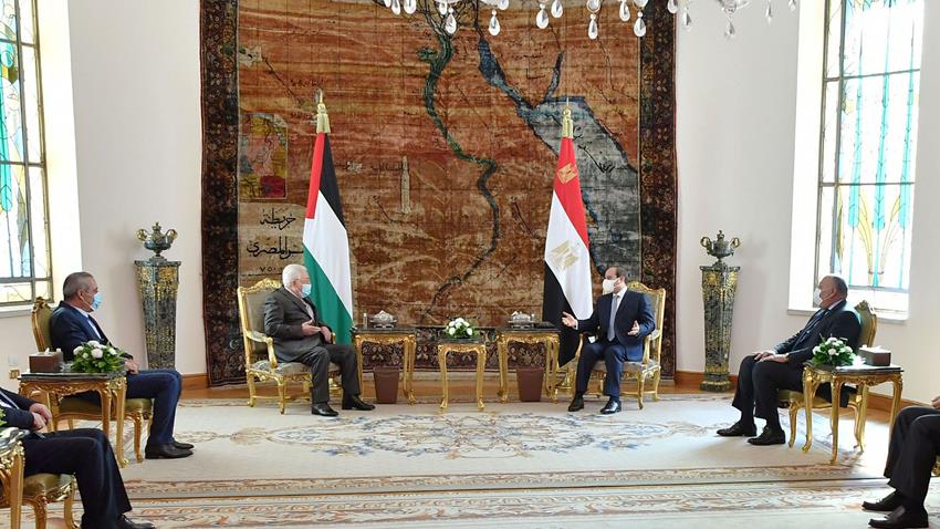 Le Président Al-Sissi accueille son homologue palestinien