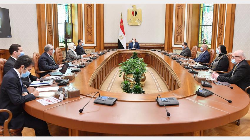 الرئيس عبد الفتاح السيسي يعقد اجتماعًا لمتابعة إنشاء معامل فحص مركزية نموذجية بالموانئ المصرية