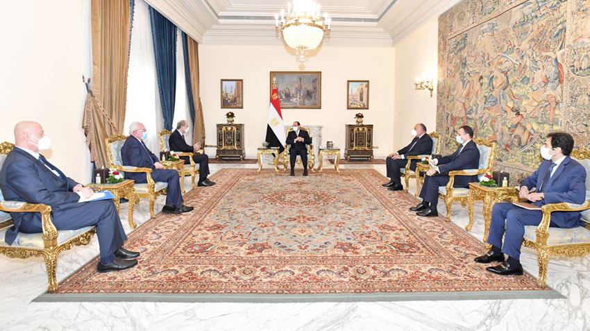 السيد الرئيس يتابع مستجدات جهود إعادة تنشيط عملية السلام والمسار التفاوضي للقضية الفلسطينية 19-12-2020