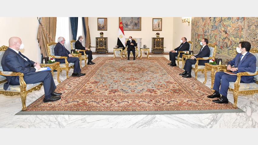 السيد الرئيس يتابع مستجدات جهود إعادة تنشيط عملية السلام والمسار التفاوضي للقضية الفلسطينية 19-12-2020