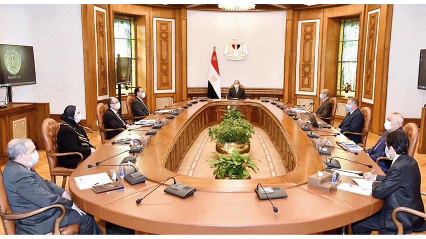 الرئيس عبد الفتاح السيسي يتابع المشروع القومي لتصنيع السيارات الكهربائية في مصر