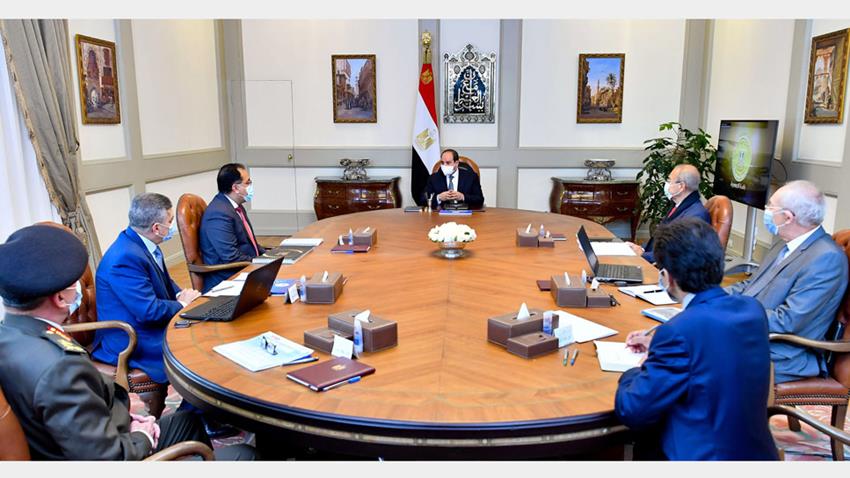 الرئيس عبد الفتاح السيسي يتابع أداء ونشاط هيئة قناة السويس