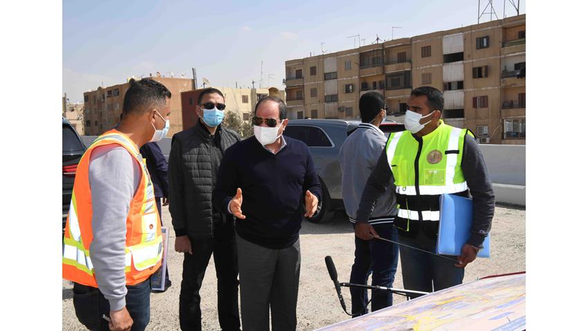 President El-Sisi Makes a Tour of Inspection of Roads and Axes Development Projects in East Cairo