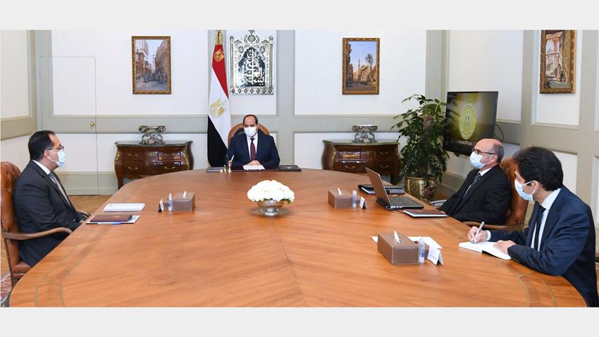 الرئيس عبد الفتاح السيسي يجتمع برئيس مجلس الوزراء ووزير العدل