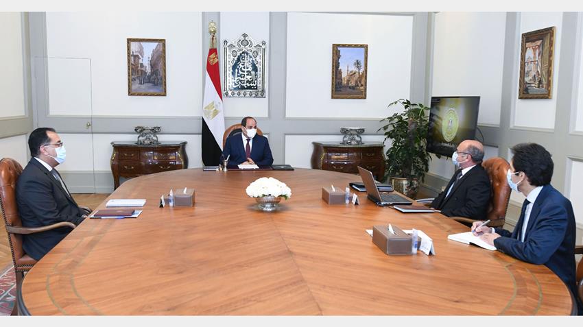 الرئيس عبد الفتاح السيسي يجتمع برئيس مجلس الوزراء ووزير العدل