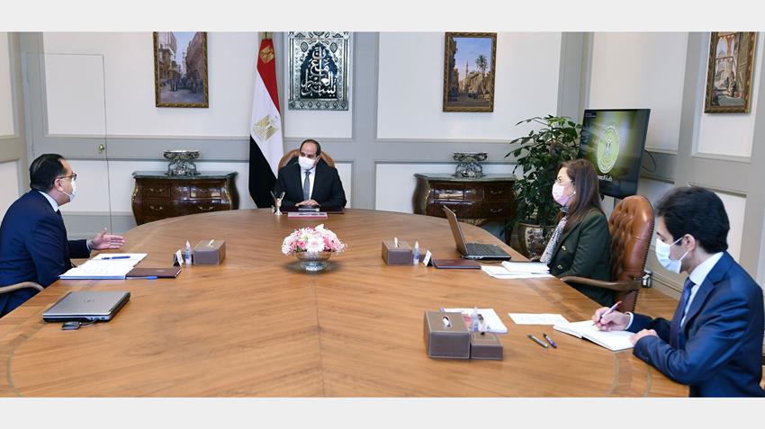 الرئيس عبد الفتاح السيسي يجتمع برئيس مجلس الوزراء ووزيرة التخطيط والتنمية الاقتصادية 25/03/2021