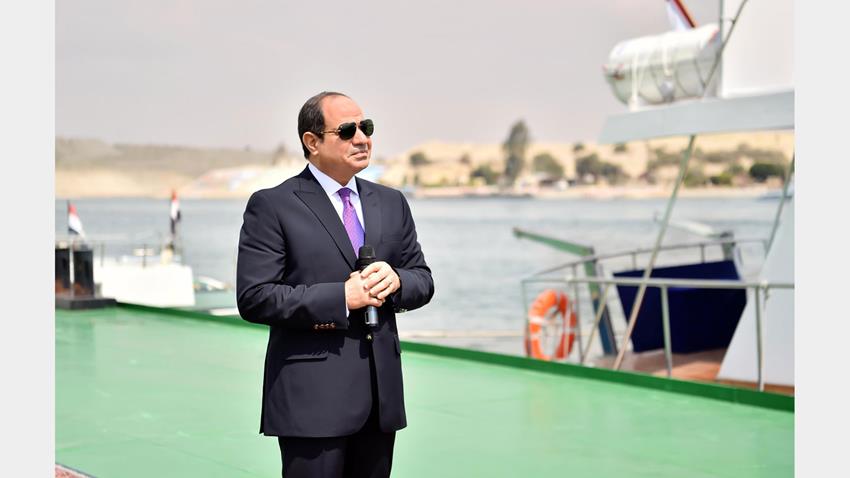 الرئيس عبد الفتاح السيسي يزور هيئة قناة السويس ويتفقد مركز التدريب والمحاكاة