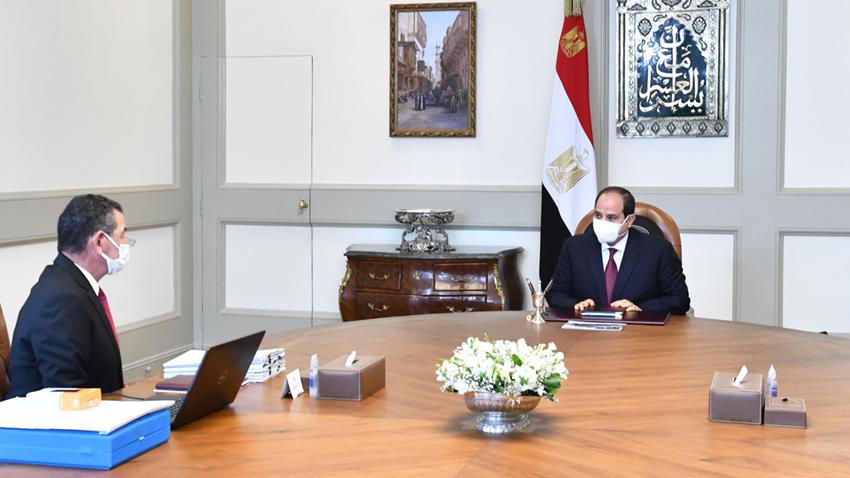 الرئيس عبد الفتاح السيسي يجتمع مع مستشار رئيس الجمهورية للشئون المالية 31/3/2021