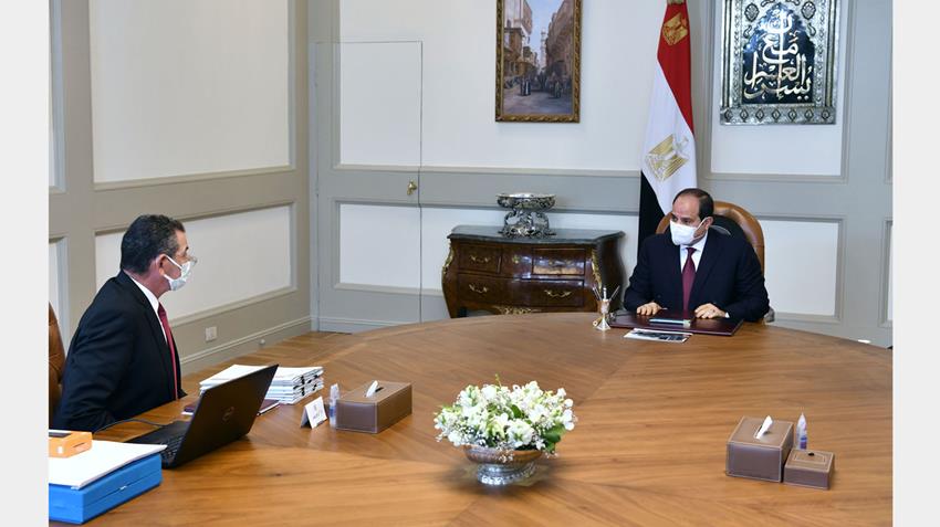 الرئيس عبد الفتاح السيسي يجتمع مع مستشار رئيس الجمهورية للشئون المالية 31/3/2021