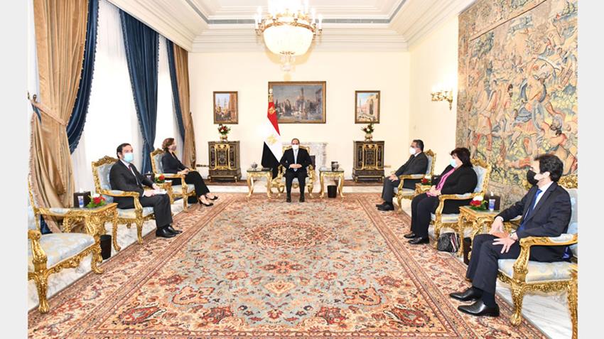 الرئيس عبد الفتاح السيسي يستقبل مدير عام منظمة اليونسكو4-4-2021