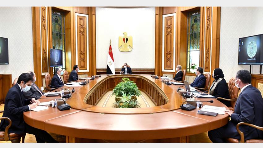 الرئيس عبد الفتاح السيسي يتابع خطوات الحكومة لتطوير قطاعي صناعة الأسمنت والحديد والصلب