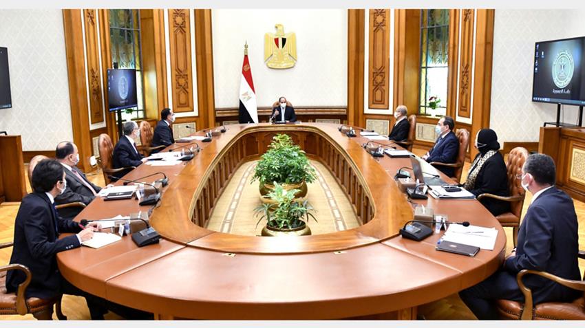 الرئيس عبد الفتاح السيسي يتابع خطوات الحكومة لتطوير قطاعي صناعة الأسمنت والحديد والصلب