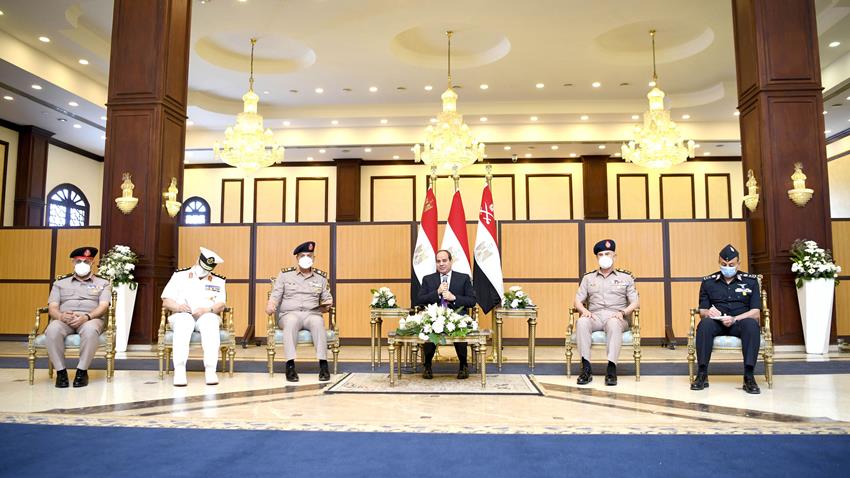 الرئيس عبد الفتاح السيسي يؤدي صلاة الجمعة بمسجد المشير طنطاوي 23/4/2021