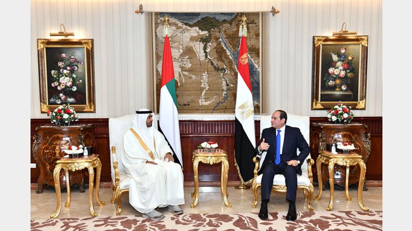 صرح المتحدث الرسمي باسم رئاسة الجمهورية بأن السيد الرئيس رحب بسمو الشيخ محمد بن زايد في بلده الثاني مصر، متقدمًا سيادته بالتهنئة بمناسبة شهر رمضان المعظم، ومؤكدًا التقدير والمودة التي تكنها مصر قيادةً وشعبًا لدولة الإمارات العربية المتحدة.