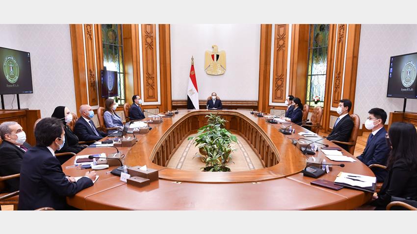 الرئيس عبد الفتاح السيسي يستقبل الرئيس التنفيذي للشركة الكورية العالمية "هيونداي روتم" 27/4/2021