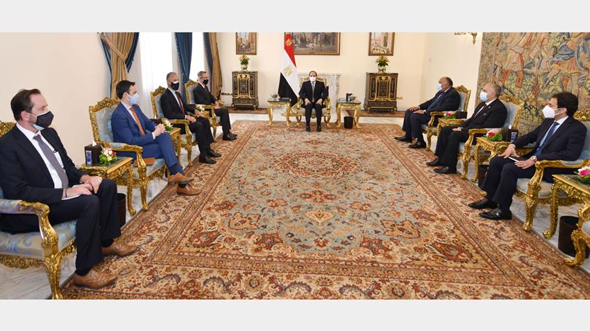 الرئيس عبد الفتاح السيسي يستقبل المبعوث الأمريكي الخاص لمنطقة القرن الأفريقي