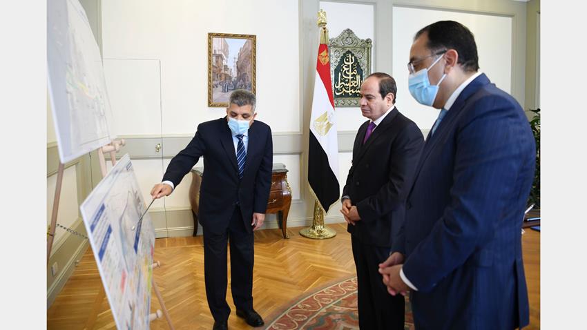 الرئيس عبد الفتاح السيسي يجتمع برئيس مجلس الوزراء ورئيس هيئة قناة السويس